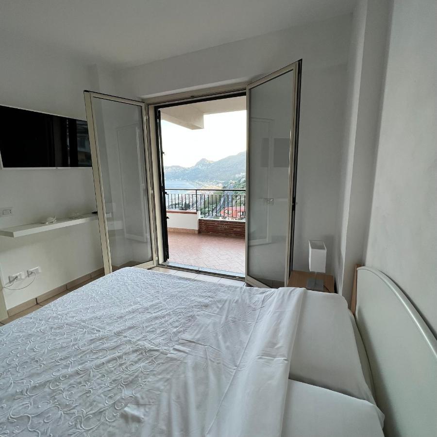 La Baia Delle Sirene Luxury Apartment Letojanni
